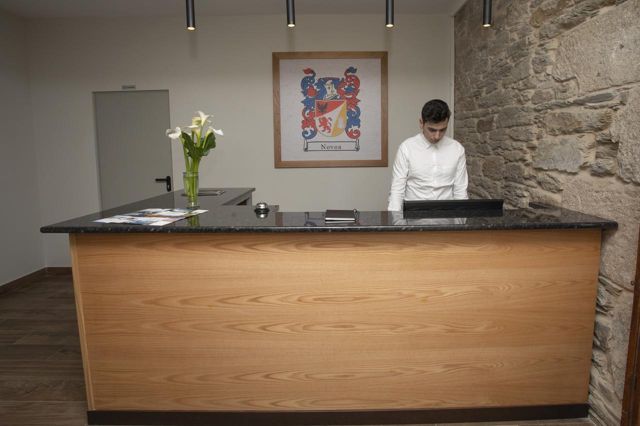 Hotel Novoa Саррія Екстер'єр фото